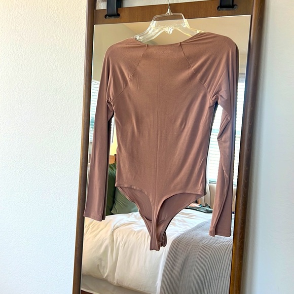 Abercrombie Beige Cowelneck Bodysuit Top - Picture 2 of 2